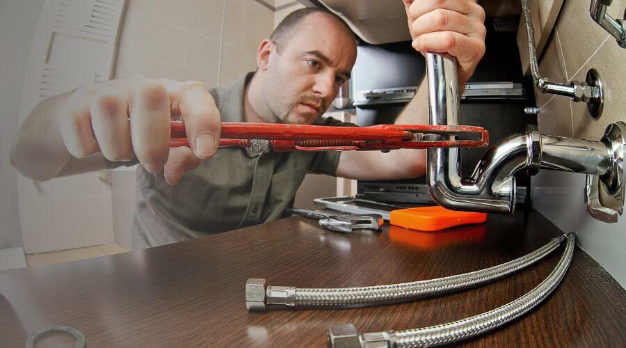 Expert burst pipe repair services in Ackerman, MS